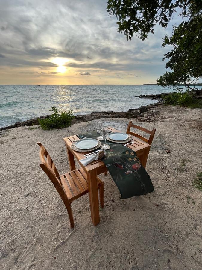 Thani Ecobeach Baru Плая-Бланка Экстерьер фото