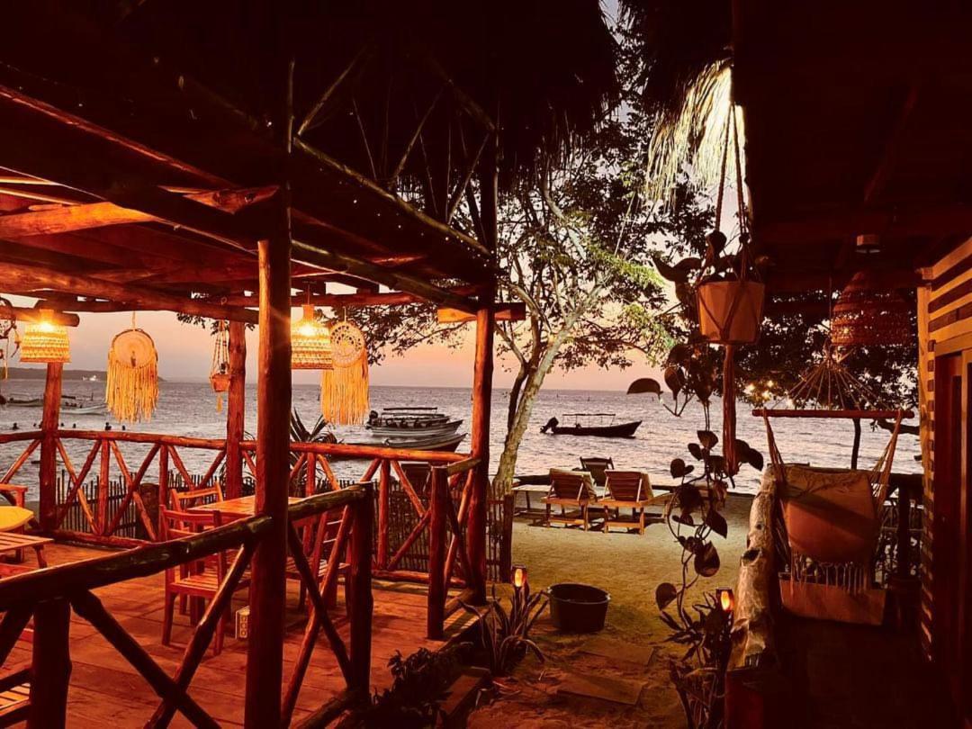 Thani Ecobeach Baru Плая-Бланка Экстерьер фото